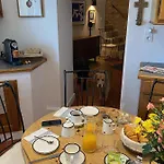 Le Prieure De Pierre Bed & Breakfast Saint-Pey-de-Castets