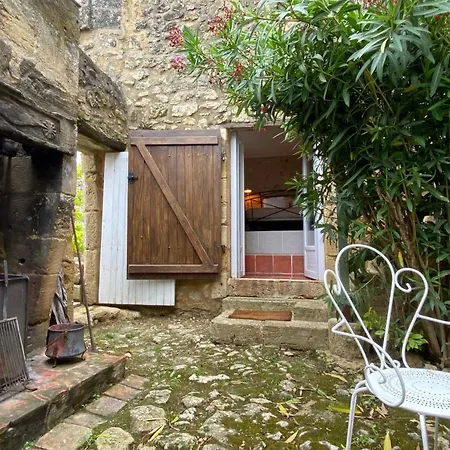 Le Prieure De Pierre 3* Saint-Pey-de-Castets