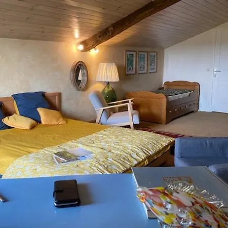 Le Prieure De Pierre Bed & Breakfast