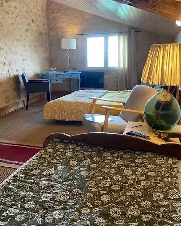 Le Prieure De Pierre Bed & Breakfast