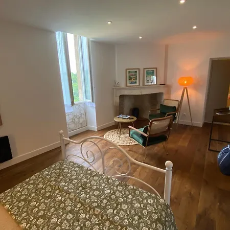 Le Prieure De Pierre 3* Saint-Pey-de-Castets