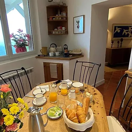 Le Prieure De Pierre فندق مبيت وإفطار 3*