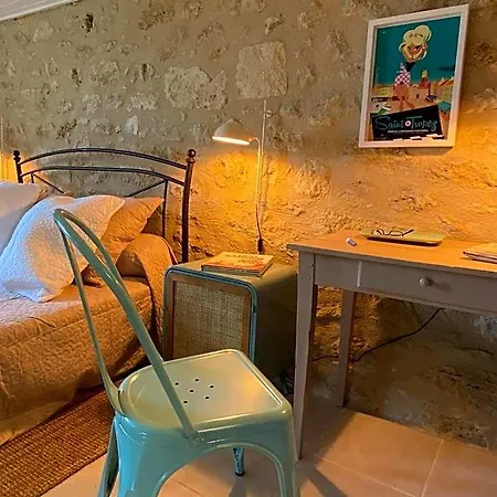 فندق مبيت وإفطار Le Prieure De Pierre
