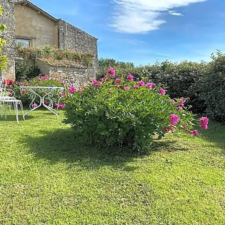فندق مبيت وإفطار Le Prieure De Pierre 3*