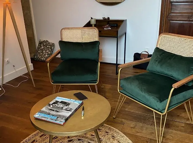 Nocleg ze śniadaniem Le Prieure De Pierre 3*