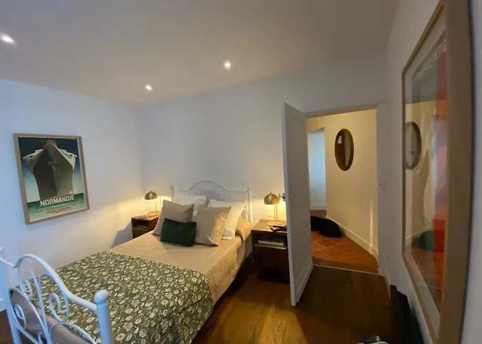 Le Prieuré De Pierre Couette-café Saint-Pey-de-Castets