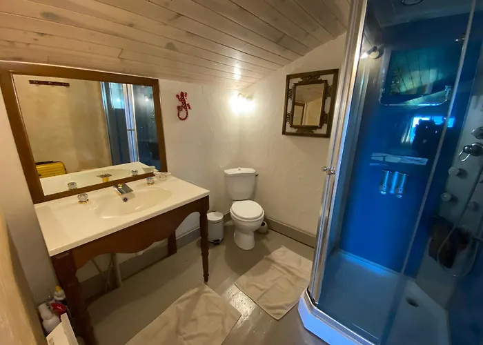 Le Prieuré De Pierre